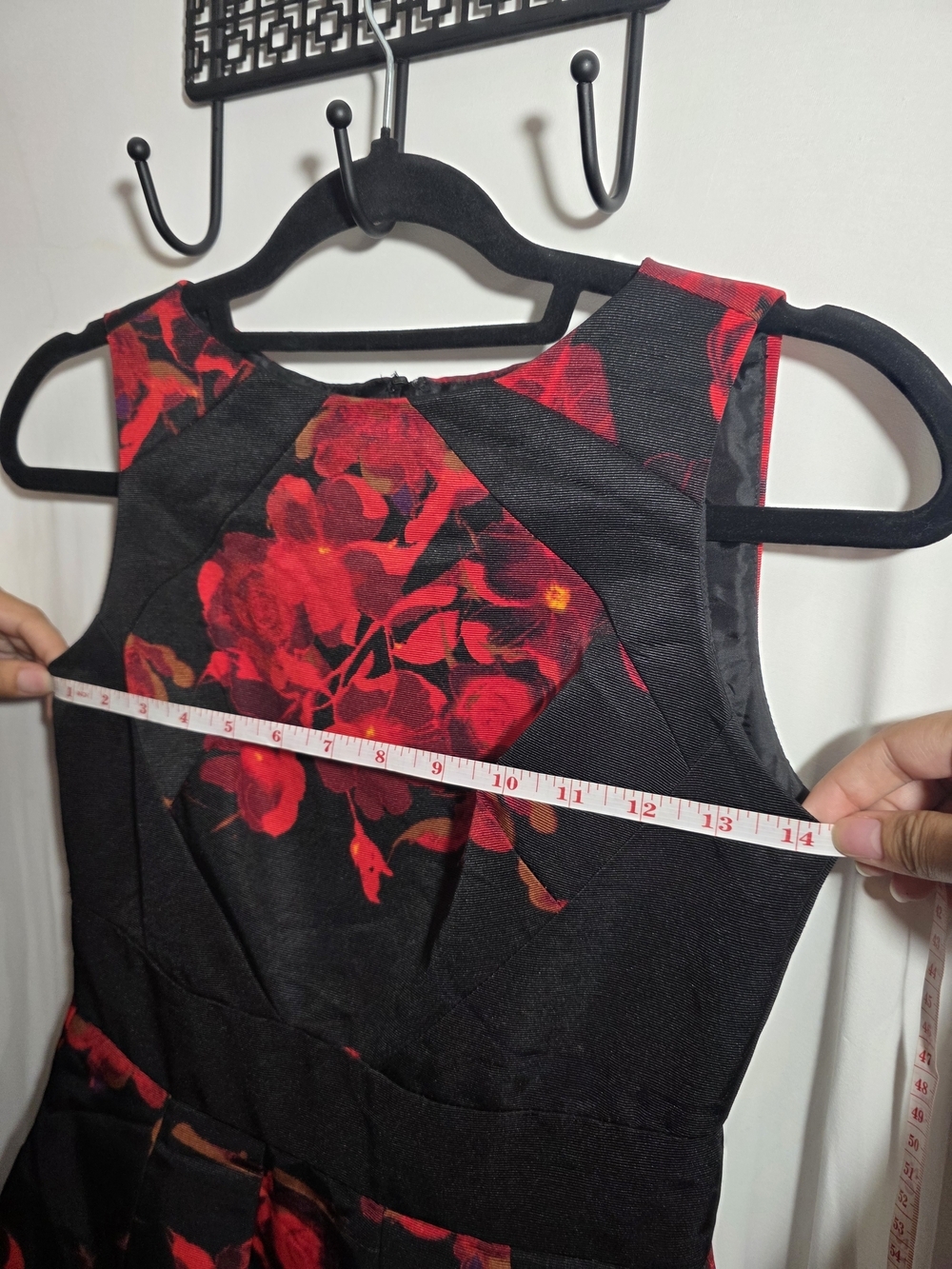 Taylor Black & Red Floral Fit & Flare Cocktail Dress | Sleeveless | Women's - Picture 10 of 12